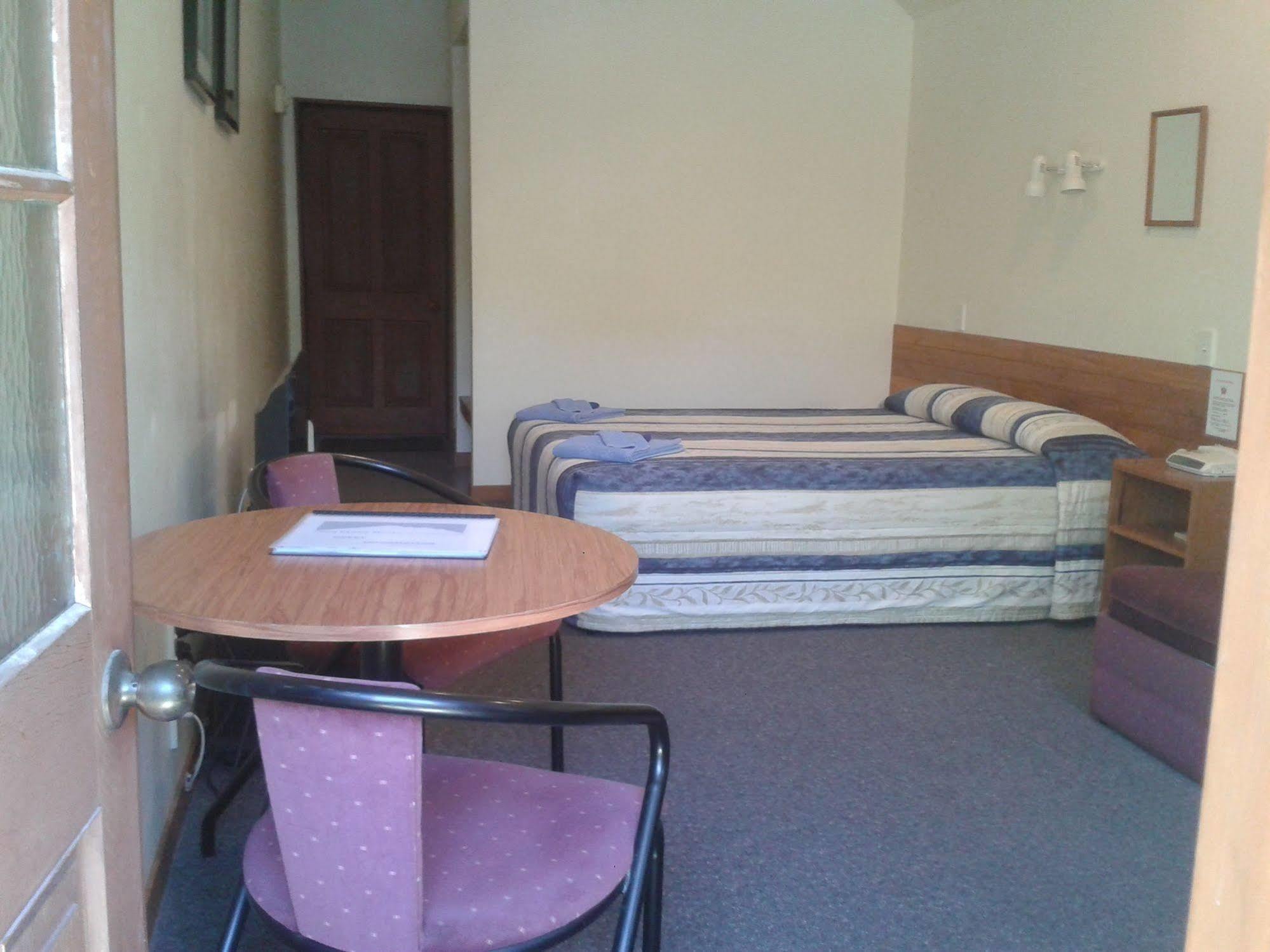 Four Peaks Motel Geraldine Εξωτερικό φωτογραφία