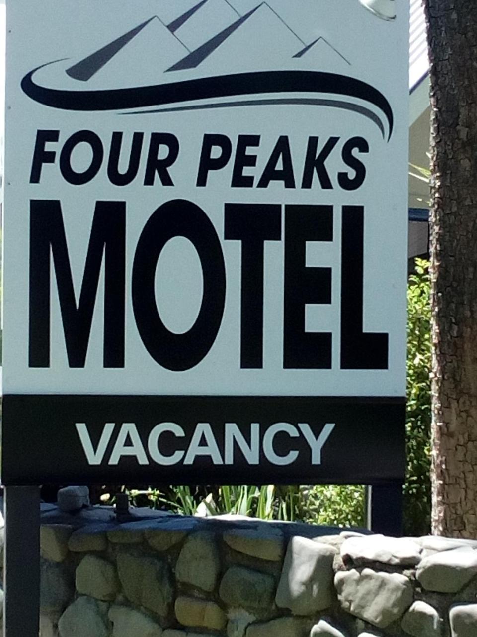 Four Peaks Motel Geraldine Εξωτερικό φωτογραφία